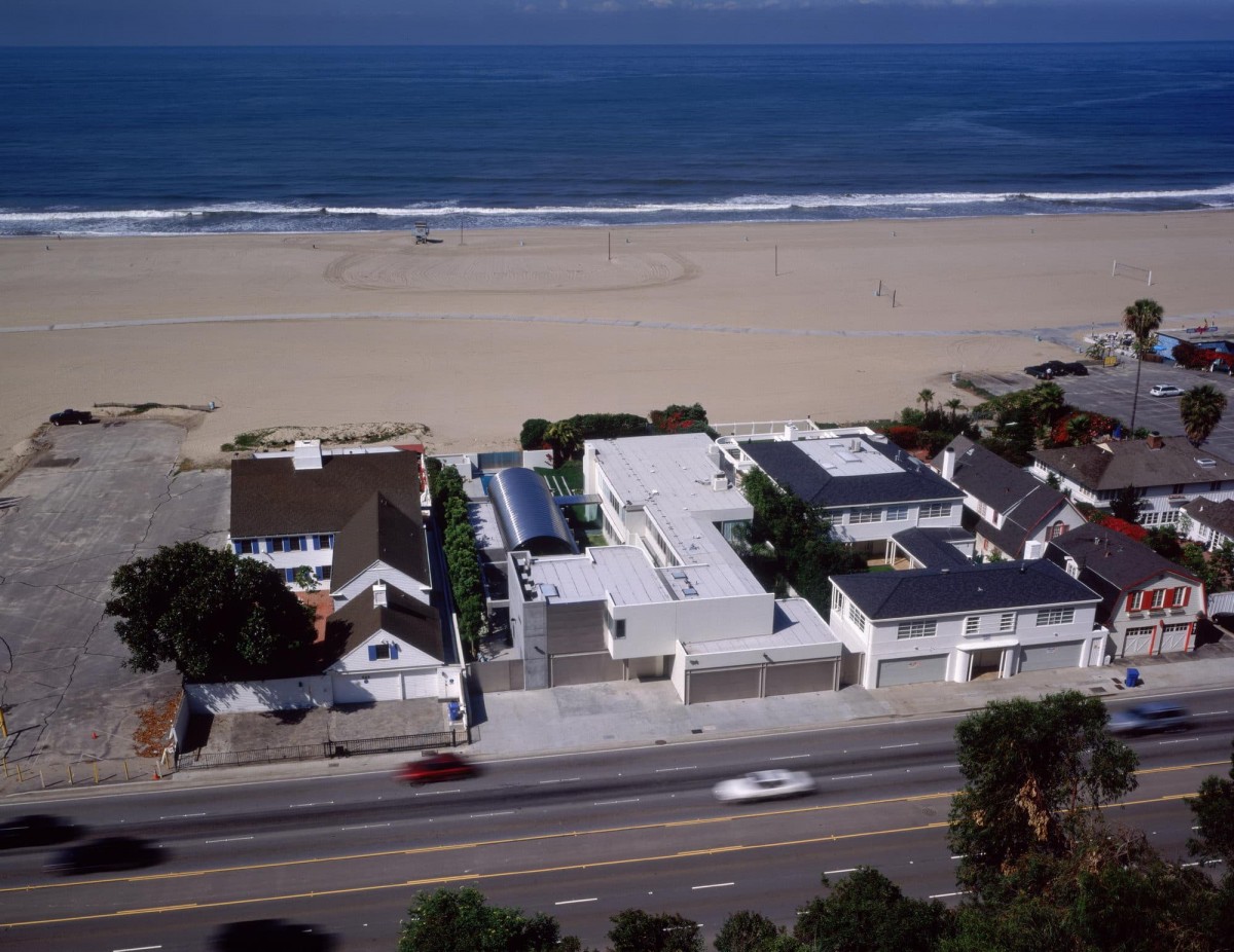 Addition to Neutra Beach House