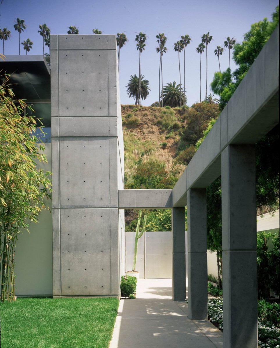 Addition to Neutra Beach House