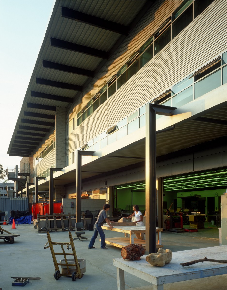 Ucla Kinross Staging Building