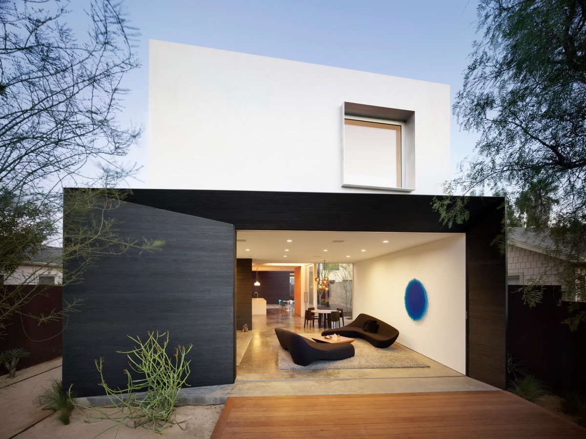 Spectral Bridge House