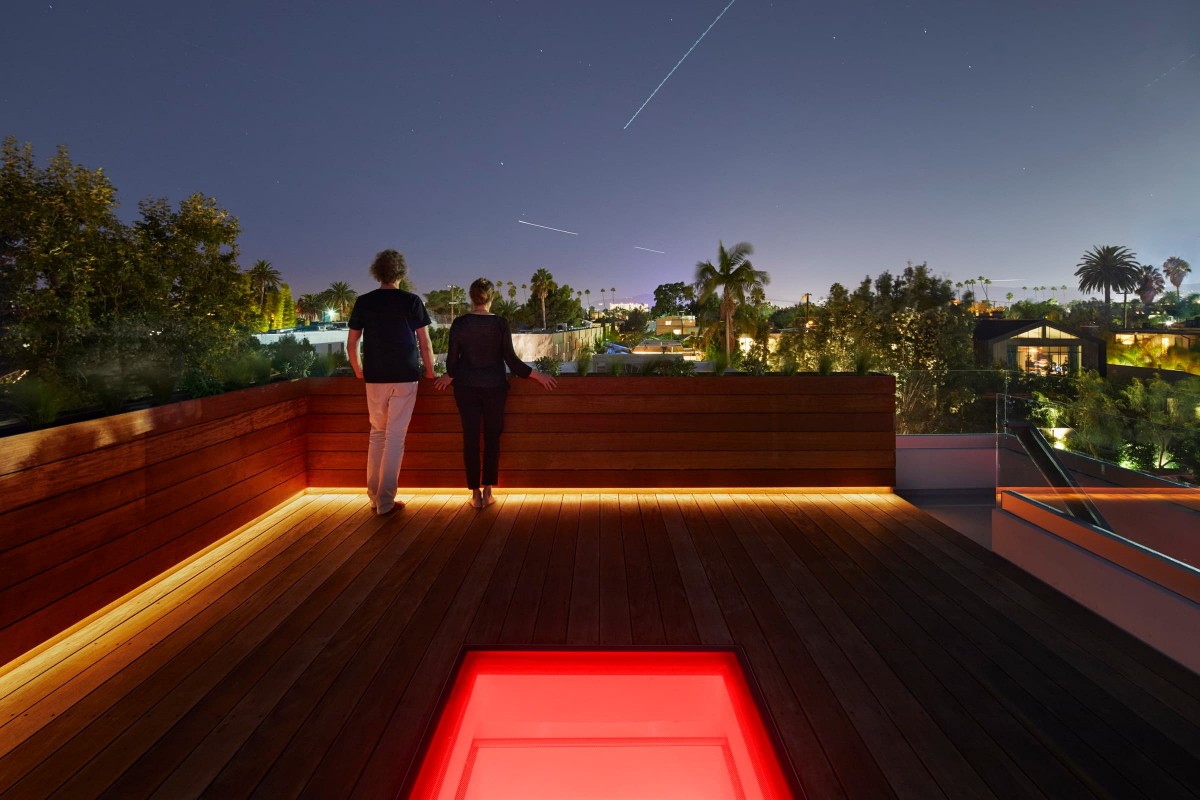 Spectral Bridge House