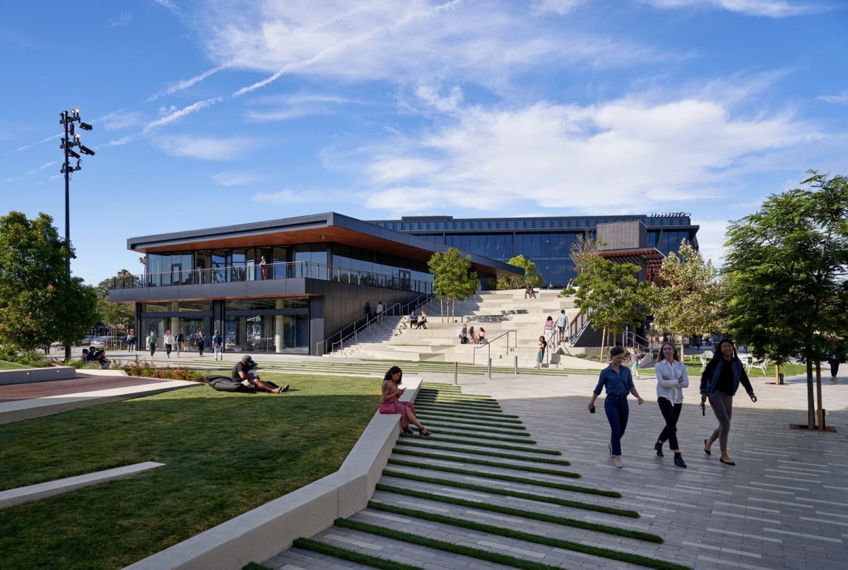 The Culver Steps Outside