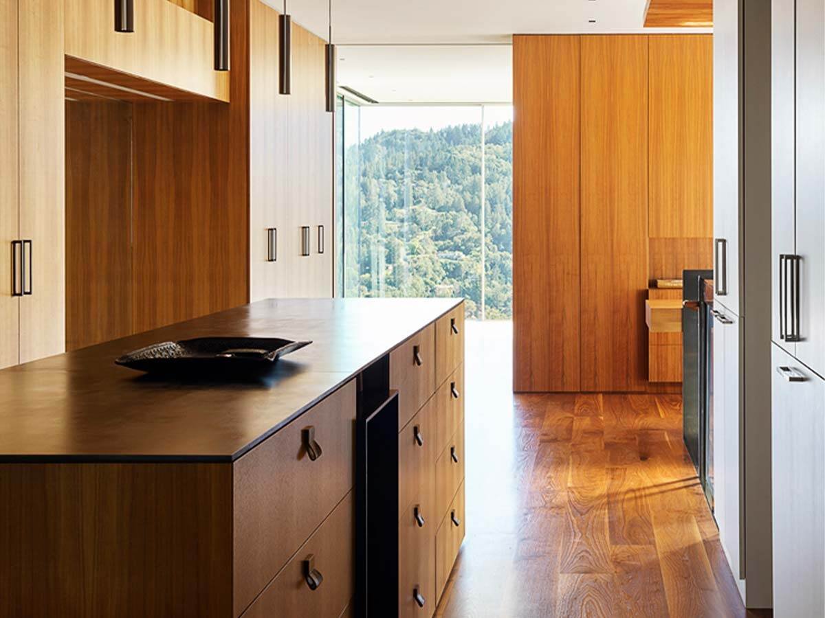 Marian Residential Modern Closet
